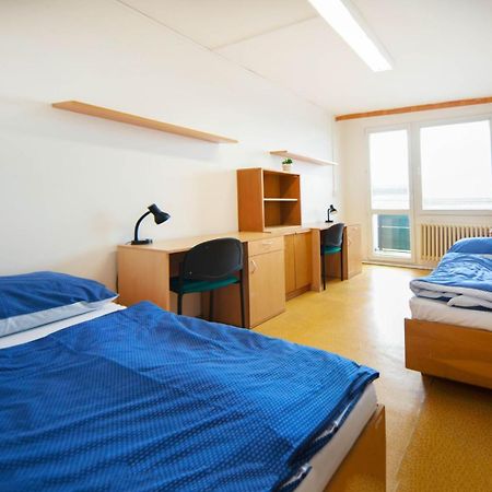 Vltava Hostel Praag Buitenkant foto
